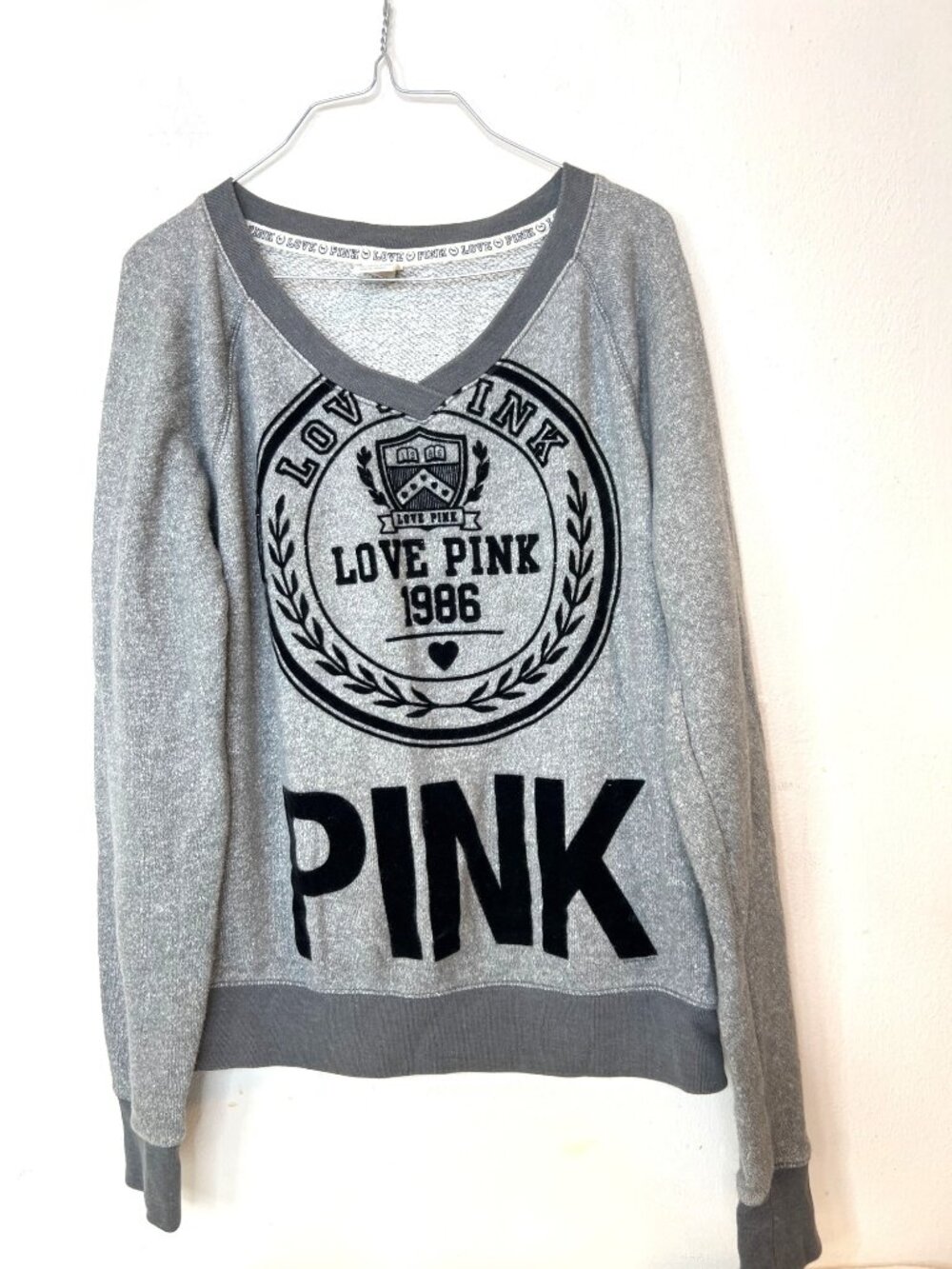 PINK Victoria's Secret V-Neck Sweatshirt Large Gray Black Velvet Print 1986